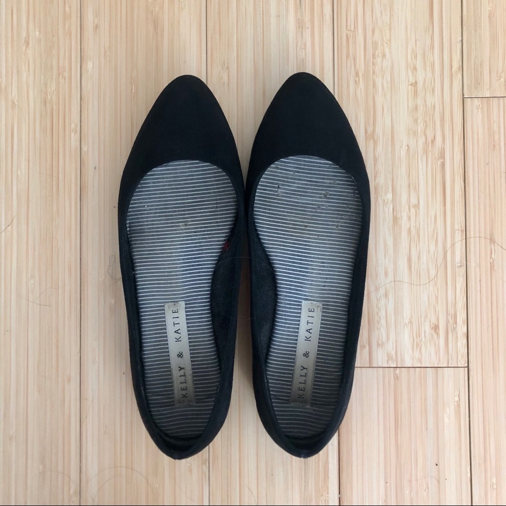 Black Pointed Toe Flats